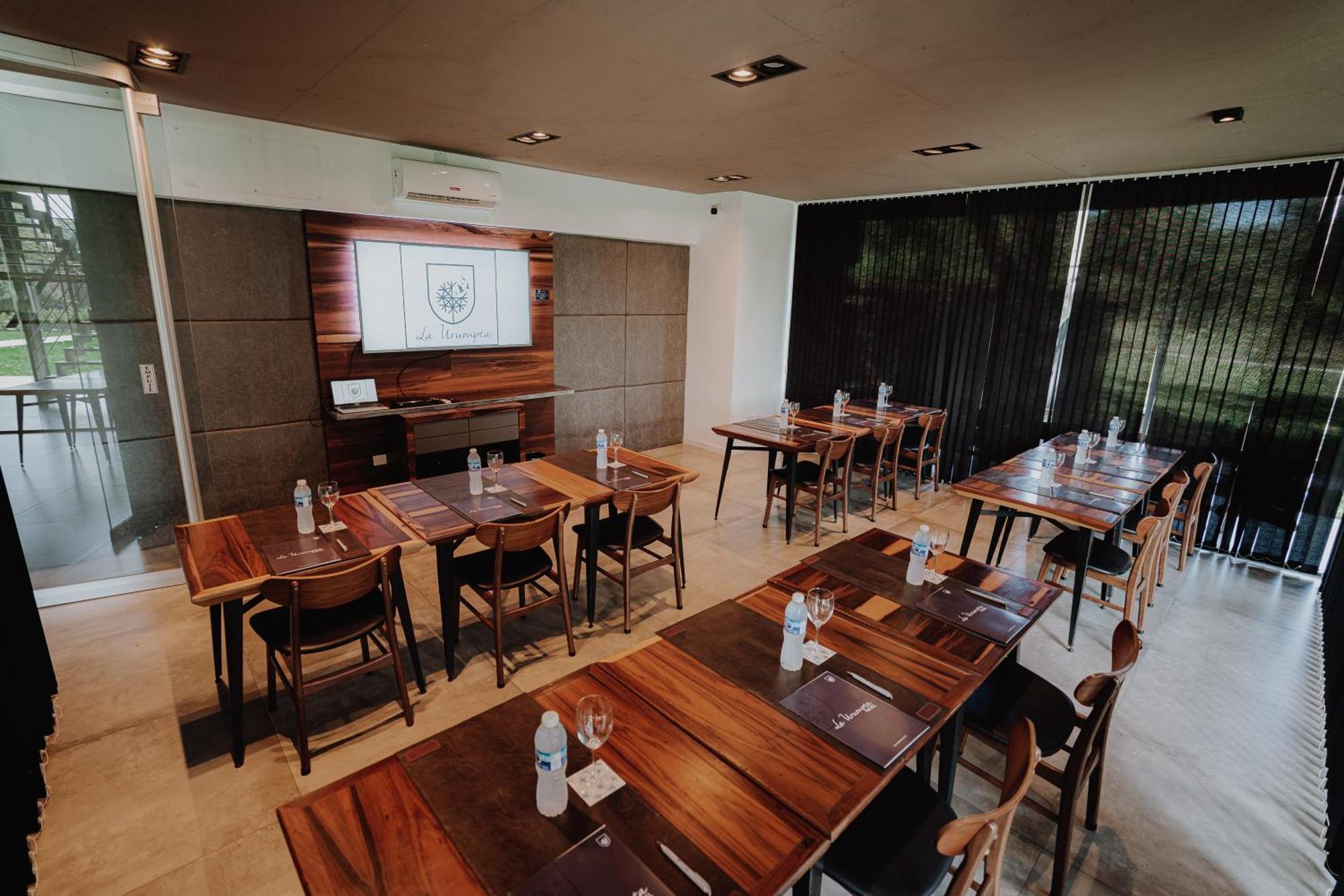 Río Cuarto La Urumpta Hotel By Aken Mind מראה חיצוני תמונה